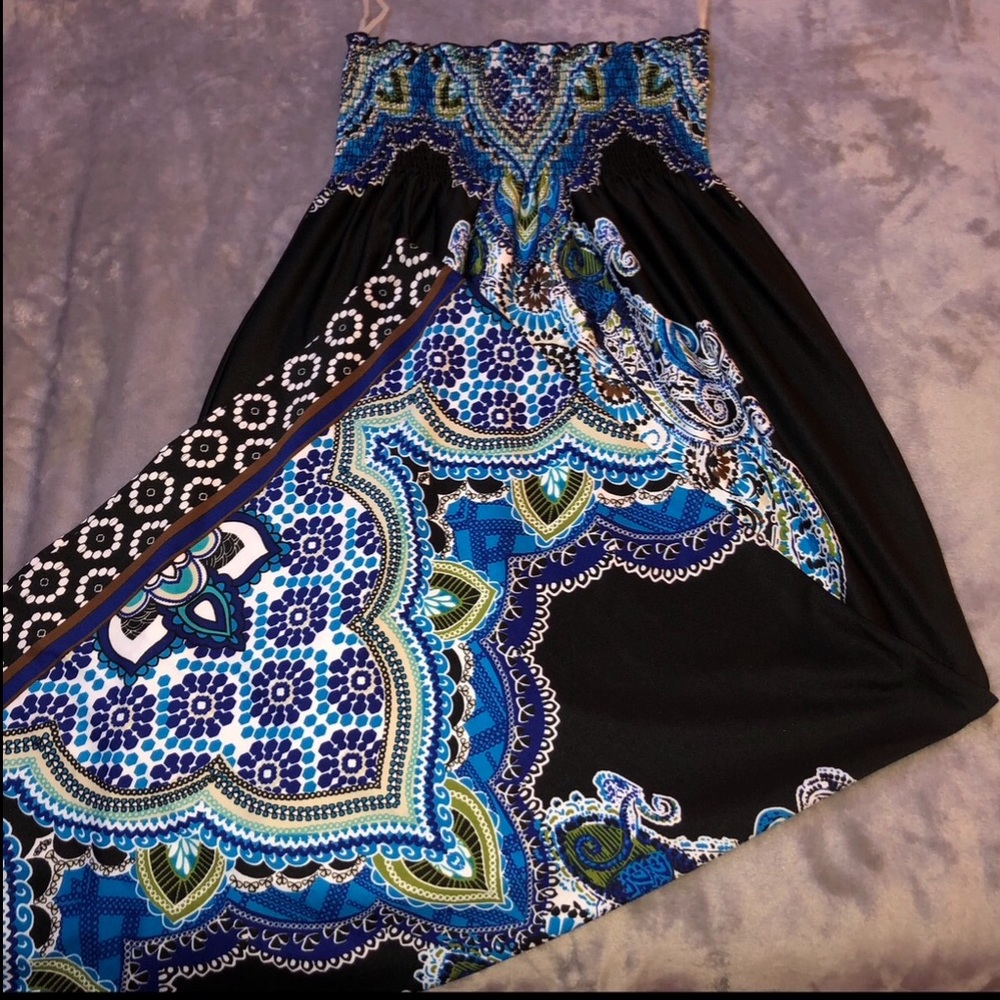 Venus Maxi black, blue sleeveless dress